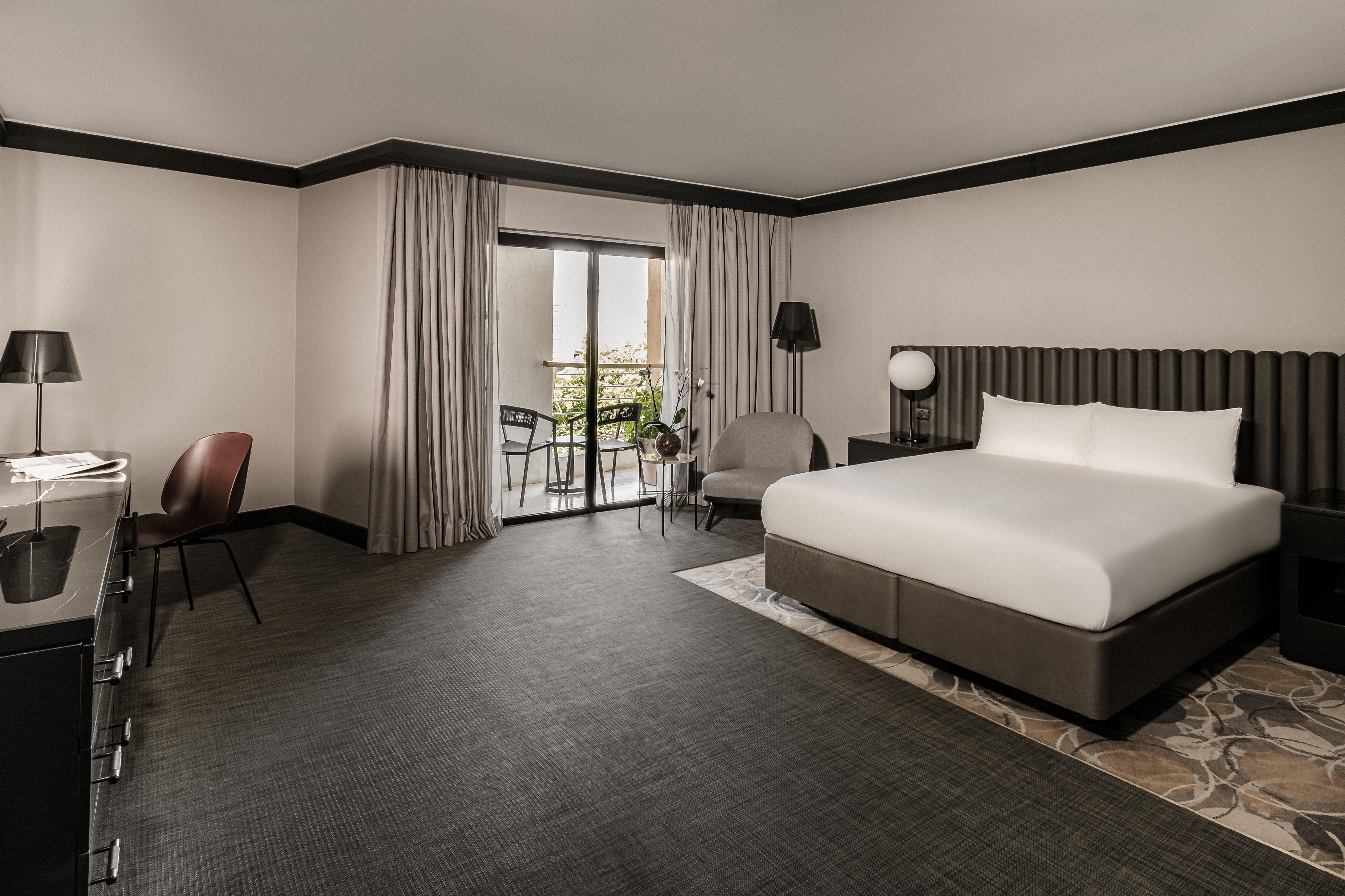 Intercontinental Malta By Ihg Hotel Saint Julian's Exterior photo A guest room at the hotel
